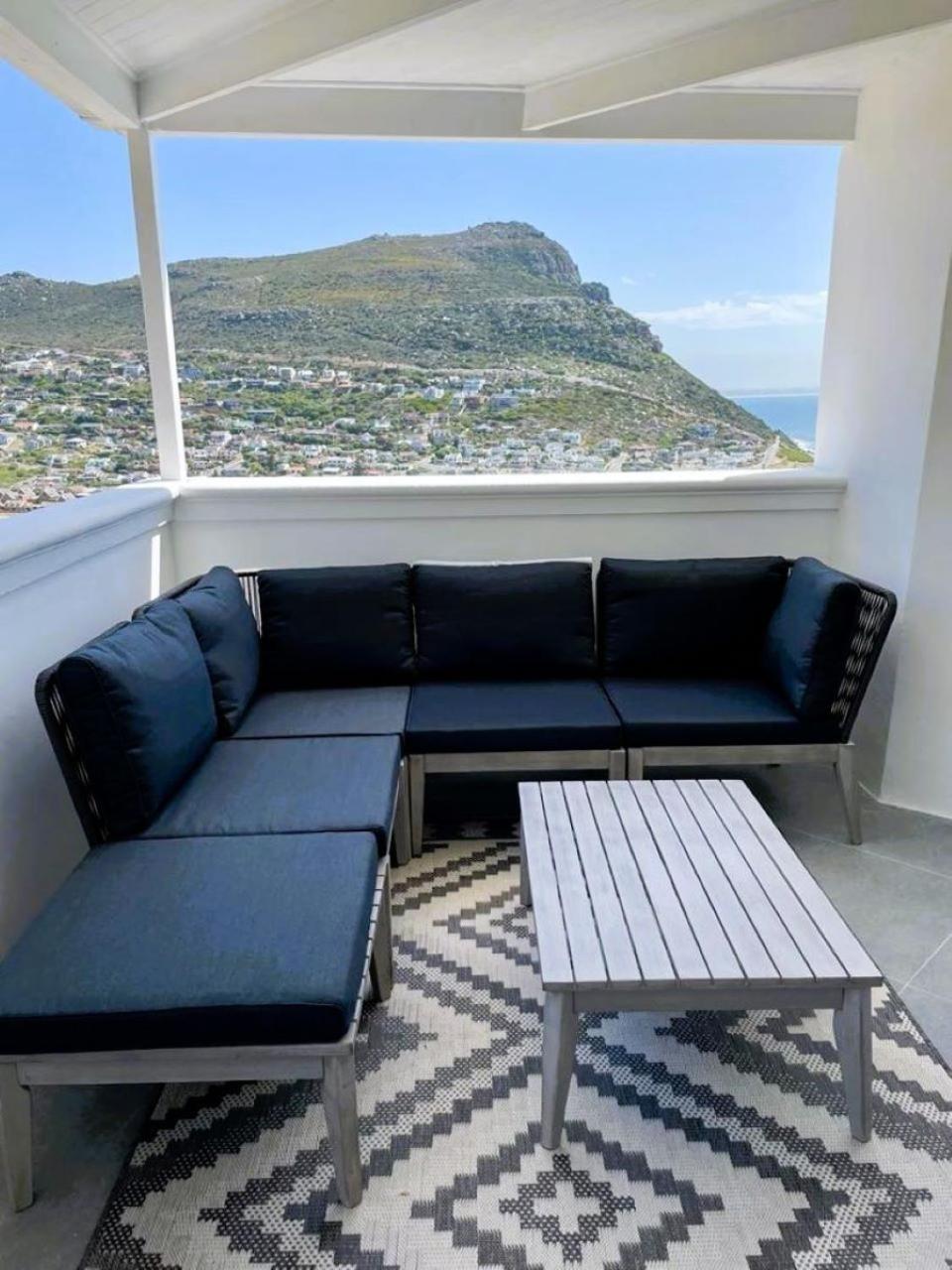 34 Whytes Way Luxury Apartment